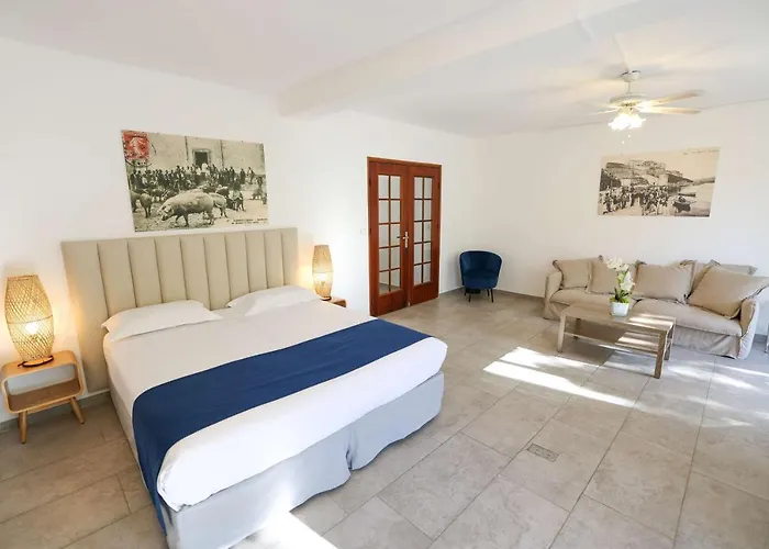 Casa Bianca Calvi (Corsica)