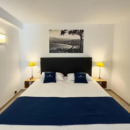 Western Casa Bianca, Piscine Interieure Et Exterieure ホテル 3*