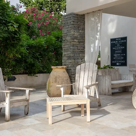 Western Casa Bianca, Piscine Interieure Et Exterieure