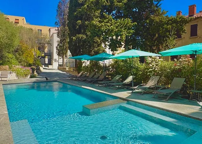 Western Casa Bianca, Piscine Interieure Et Exterieure Otel